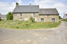 Maison en pierre à rénover – Fort potentiel d’environ 200 m² – Saint-Brice-de-Landelles 50 Normandie