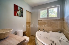 Maison de plain-pied 156 m² – 5 chambres - Montussan
