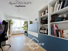 RENNES (35200), Appartement Duplex 8 pièces de 150 m2 en attique 