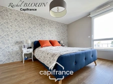 RENNES (35200), Appartement Duplex 8 pièces de 150 m2 en attique 