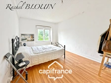 DOL-DE-BRETAGNE (35) Stone house with 3 rooms, 75 m2 with garage on a plot of 663 m2