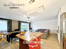 LA MEZIERE (35), 2-bedroom apartment of 77 m2 with terrace - 2 parking spaces, 1 of which is underground