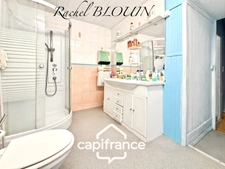 DOL-DE-BRETAGNE (35) Stone house with 3 rooms, 75 m2 with garage on a plot of 663 m2