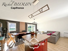 LA MEZIERE (35), 2-bedroom apartment of 77 m2 with terrace - 2 parking spaces, 1 of which is underground