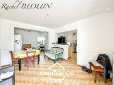 DOL-DE-BRETAGNE (35) Stone house with 3 rooms, 75 m2 with garage on a plot of 663 m2