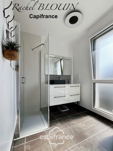 RENNES (35200), Appartement Duplex 8 pièces de 150 m2 en attique 