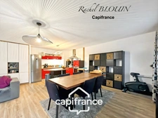 LA MEZIERE (35), 2-bedroom apartment of 77 m2 with terrace - 2 parking spaces, 1 of which is underground