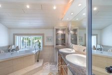 Maison en pierre de 130 m² avec piscine
