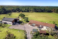 Propriété de 188m² sur 4,5ha au milieu de la nature