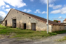 Grange en pierre de 210 m²