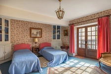Au coeur de Paussac-et-Saint-Vivien, maison de caractère avec piscine
