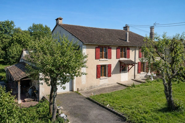 Maison en pierre de 280 m²