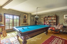 Au coeur de Paussac-et-Saint-Vivien, maison de caractère avec piscine