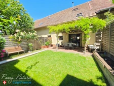 Charme de l'ancien et confort moderne : Superbe T5 en Triplex avec Terrasse, jardin et stationnements