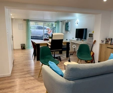 Maison à vendre à VILLERS ALLERAND (51), une maison principale sur deux niveaux, un logement indépendant, une piscine extérieure  ;
