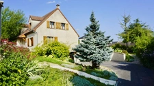 Maison à vendre à BEZANNES (51), 4 chambres + sous sol complet sur une parcelle de 743m2 arborée