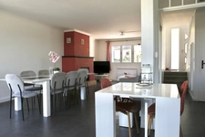 Maison à vendre à VILLERS ALLERAND (51), une maison principale sur deux niveaux, un logement indépendant, une piscine extérieure  ;