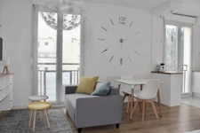 Dpt Marne (51), à louer REIMS, boulevard Pasteur, un appartement T1 au second étage meublé