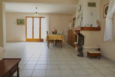 Maison à vendre à BEZANNES (51), 4 chambres + sous sol complet sur une parcelle de 743m2 arborée