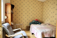 A vendre maison louée de plain pied+parking+garage : Clairmarais, 2 chambres, 2 cours   REIMS (51)