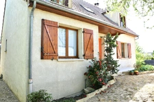 Maison à vendre à BEZANNES (51), 4 chambres + sous sol complet sur une parcelle de 743m2 arborée