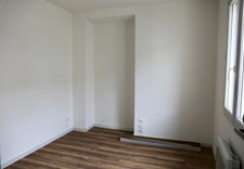 Appartement au premier étage à vendre 2 pièces REIMS (51), libre de toutes occupations ;