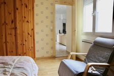 A vendre maison louée de plain pied+parking+garage : Clairmarais, 2 chambres, 2 cours   REIMS (51)
