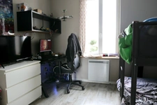 Dpt Marne (51), à vendre REIMS maison de plain pied composée de trois chambres, sur une parcelle de 463m2.