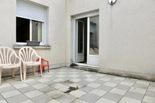 A vendre maison louée de plain pied+parking+garage : Clairmarais, 2 chambres, 2 cours   REIMS (51)