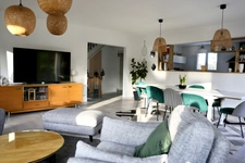 A vendre à Villers-Allerand une maison 160m2 : 5 chambres ; deux studios indepandants 35m2 et 55m2 ;