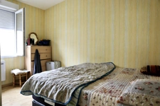 A vendre maison louée de plain pied+parking+garage : Clairmarais, 2 chambres, 2 cours   REIMS (51)