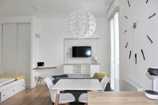 Dpt Marne (51), à louer REIMS, boulevard Pasteur, un appartement T1 au second étage meublé