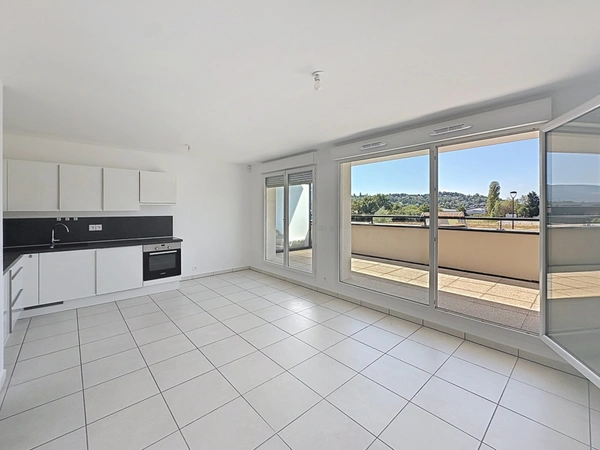 Appartement à vendre 3 pièces CRANVES SALES (74)