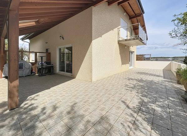 Appartement à vendre 5 pièces VETRAZ MONTHOUX (74)