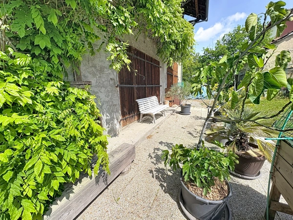 Maison à vendre 7 pièces CRANVES SALES (74)