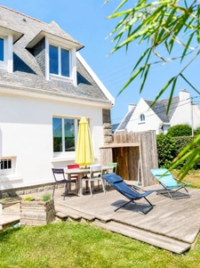COUP DE CŒUR À CONCARNEAU – MAISON FAMILIALE RÉNOVÉE AVEC PETITE VUE MER