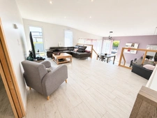 Superbe Maison contemporaine lumineuse avec terrasse et suite parentale – à découvrir ! TREGLONOU (29)
