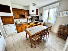 Maison familiale 137 m² – 4 chambres – Grand garage – Terrain clos 903 m² TREGLONOU (29)