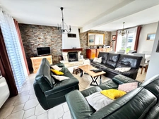 Maison familiale 137 m² – 4 chambres – Grand garage – Terrain clos 903 m² TREGLONOU (29)