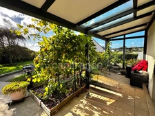  Maison spacieuse avec jardin fleuri et piscine intérieure LANDEDA (29)