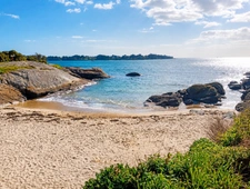 COUP DE CŒUR À CONCARNEAU – MAISON FAMILIALE RÉNOVÉE AVEC PETITE VUE MER