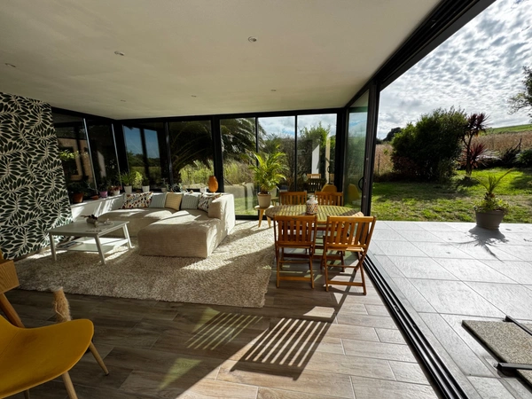 Maison contemporaine de 2009  GOULVEN (29)