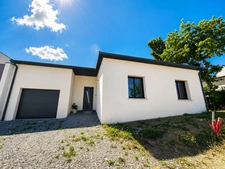 Maison de plain-pied de 102 m² LANNILIS (29)