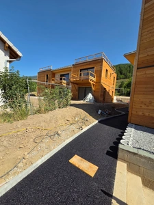 Appartement à vendre 4 pièces ,vue  Lac et Montagnes sur SAVINES LE LAC (05) , Dans une résidence en construction style villa  plein Sud ,livrable été 2026