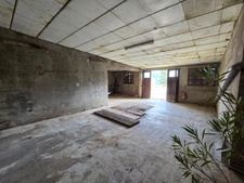House for sale in Embrun (05), 5 bedrooms, with a large plot of 2000 m², possibility of creating 2 apartments and subdividing part of the land for construction.