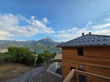 Appartement à vendre T3 /T4 ( 2 chambres et 1 coin nuit) en duplex atypique avec terrasse Vue Lac et Montagnes sur Savines Le Lac  (05) dans résidence neuve