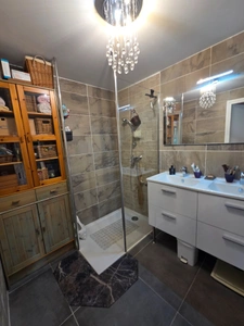 3-room apartment for sale in a very recent residence, a stone's throw from the town centre of Embrun (05)
