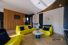 Maison contemporaine récente avec un bel extérieur et vue mer de l'étage