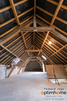Corps de ferme avec potentiel à Beuvrequen