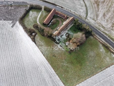 Magnifique Corps de Ferme Rénové à Rety - Deux Habitations, Grange, Dépendances sur Plus de 10 000 m²